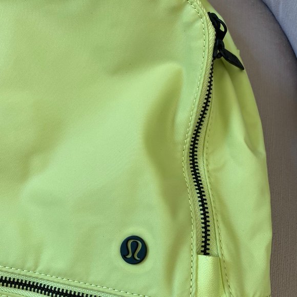 NEW Lululemon City Adventurer Backpack LEMON VIBE - Picture 6 of 9